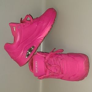 HOT PINK Size 8 sketchers